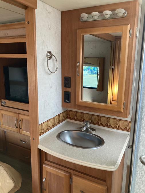 2007 NATIONAL TROPICAL 340, available for sale in Bronx, New York | Carwink USA. Bronx, New York 2007 NATIONAL TROPICAL 340, available for sale in Bronx, New York | Carwink USA. Bronx, New York