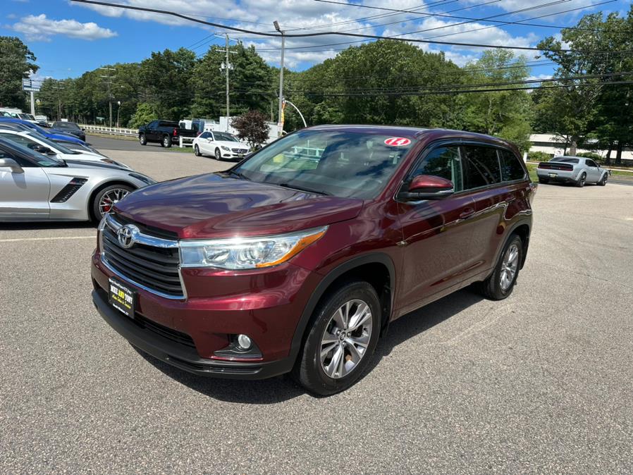 2016 Toyota Highlander AWD 4dr V6 LE Plus (Natl), available for sale in South Windsor, Connecticut | Mike And Tony Auto Sales, Inc. South Windsor, Connecticut