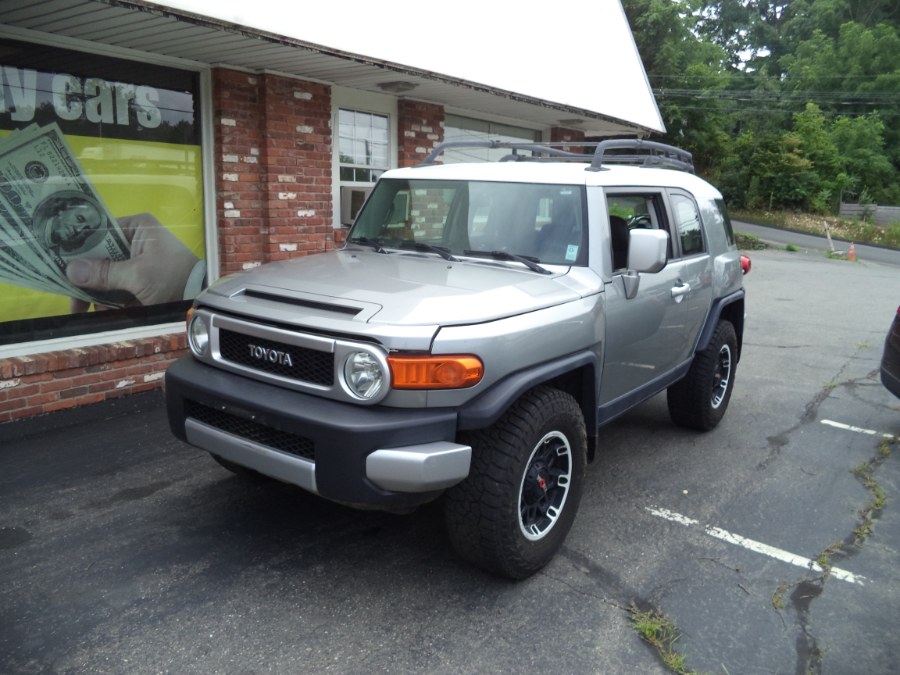 Used 2009 Toyota FJ Cruiser in Naugatuck, Connecticut | Riverside Motorcars, LLC. Naugatuck, Connecticut