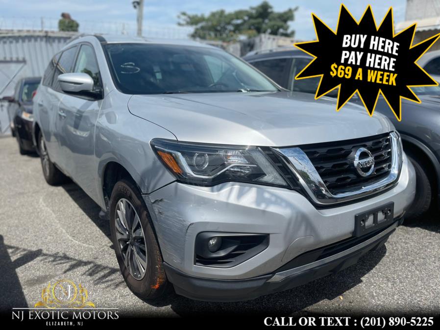 Used 2017 Nissan Pathfinder in Elizabeth, New Jersey | NJ Exotic Motors. Elizabeth, New Jersey