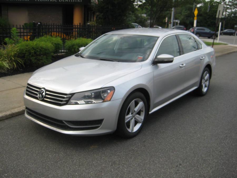 Used 2013 Volkswagen Passat in Massapequa, New York | Rite Choice Auto Inc.. Massapequa, New York