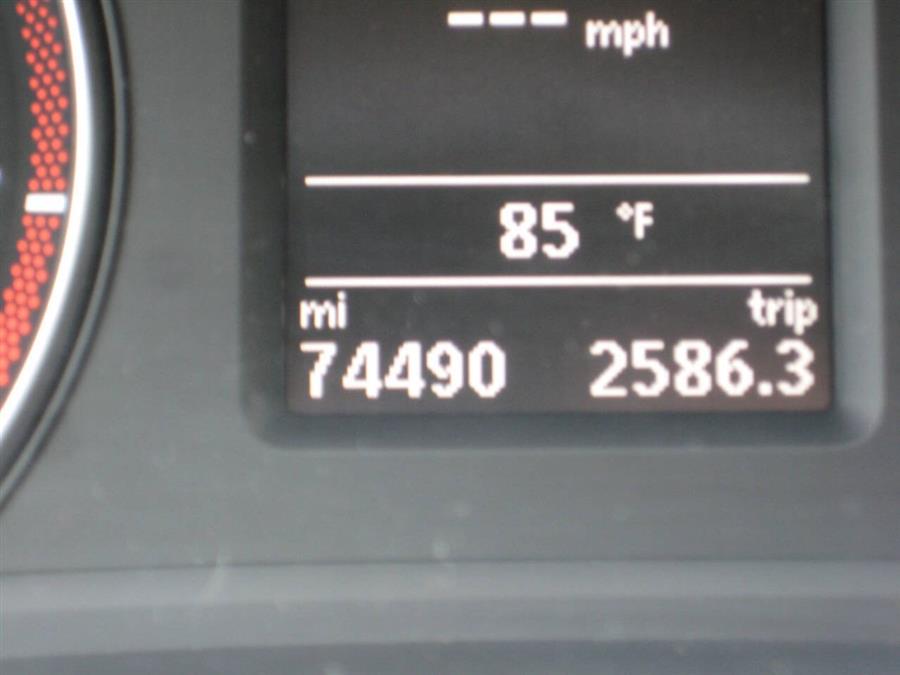 2013 Volkswagen Passat SE PZEV 4dr Sedan 6A, available for sale in Massapequa, New York | Rite Choice Auto Inc.. Massapequa, New York 2013 Volkswagen Passat SE PZEV 4dr Sedan 6A, available for sale in Massapequa, New York | Rite Choice Auto Inc.. Massapequa, New York