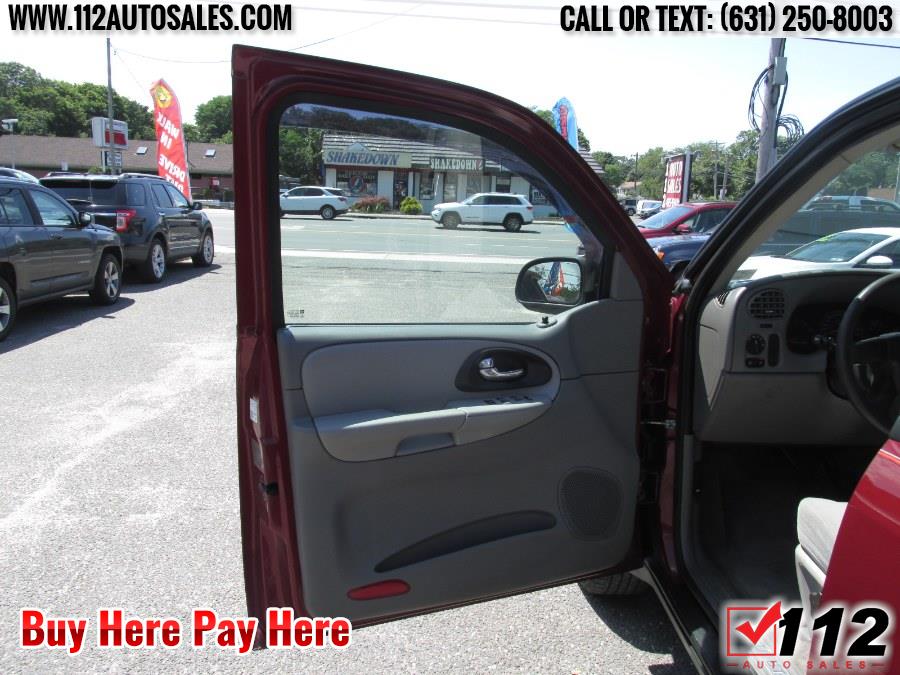 2007 Chevrolet Trailblazer Ls; Ss; 4WD 4dr LT, available for sale in Patchogue, New York | 112 Auto Sales. Patchogue, New York 2007 Chevrolet Trailblazer Ls; Ss; 4WD 4dr LT, available for sale in Patchogue, New York | 112 Auto Sales. Patchogue, New York