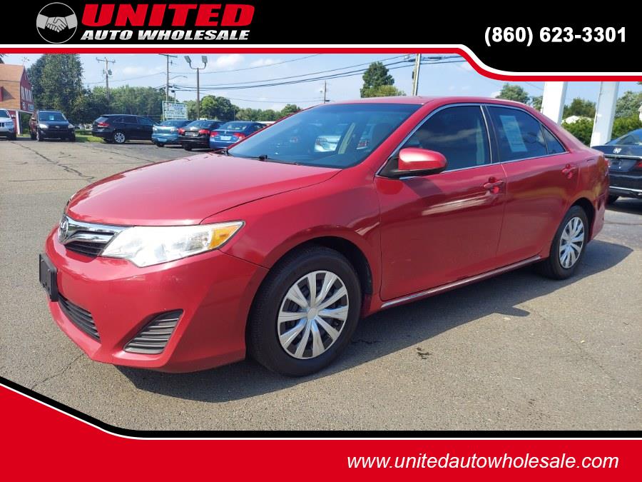 Used Toyota Camry 4dr Sdn I4 Auto LE (Natl) 2013 | United Auto Sales of E Windsor, Inc. East Windsor, Connecticut