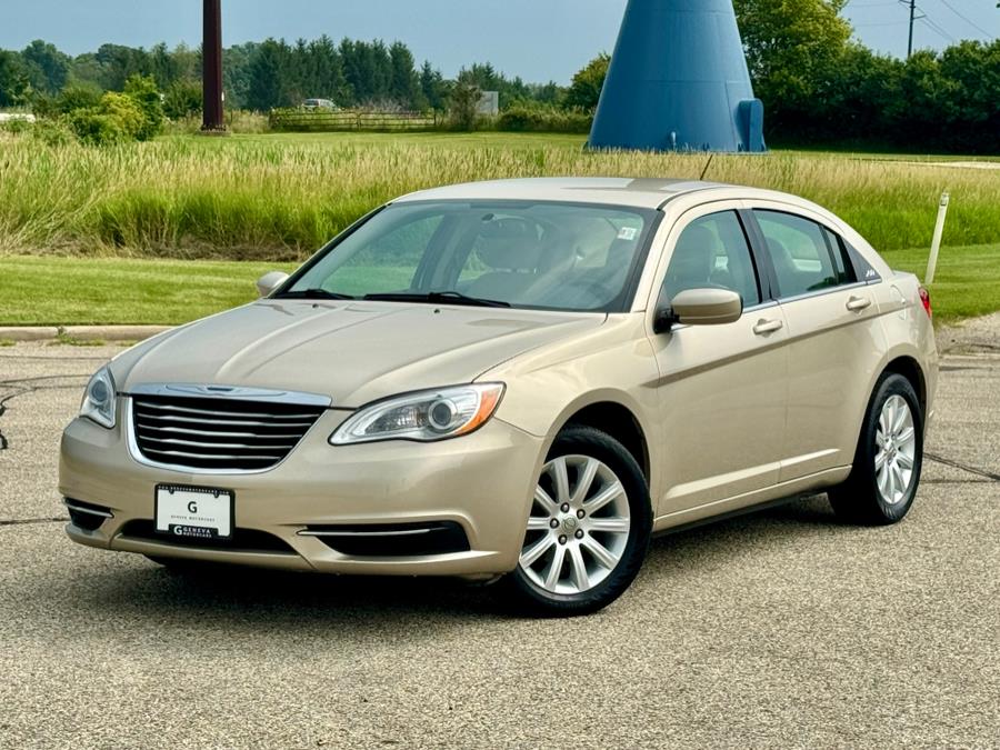 2013 Chrysler 200 Touring, available for sale in Darien, Wisconsin | Geneva Motor Cars. Darien, Wisconsin