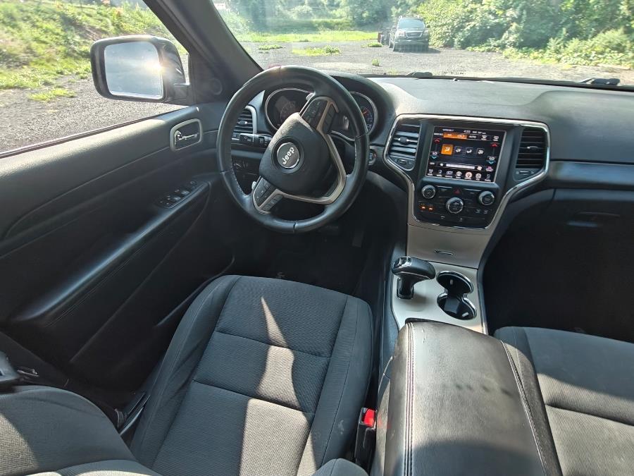2014 Jeep Grand Cherokee 4WD 4dr Laredo, available for sale in South Windsor, Connecticut | Fancy Rides LLC. South Windsor, Connecticut 2014 Jeep Grand Cherokee 4WD 4dr Laredo, available for sale in South Windsor, Connecticut | Fancy Rides LLC. South Windsor, Connecticut