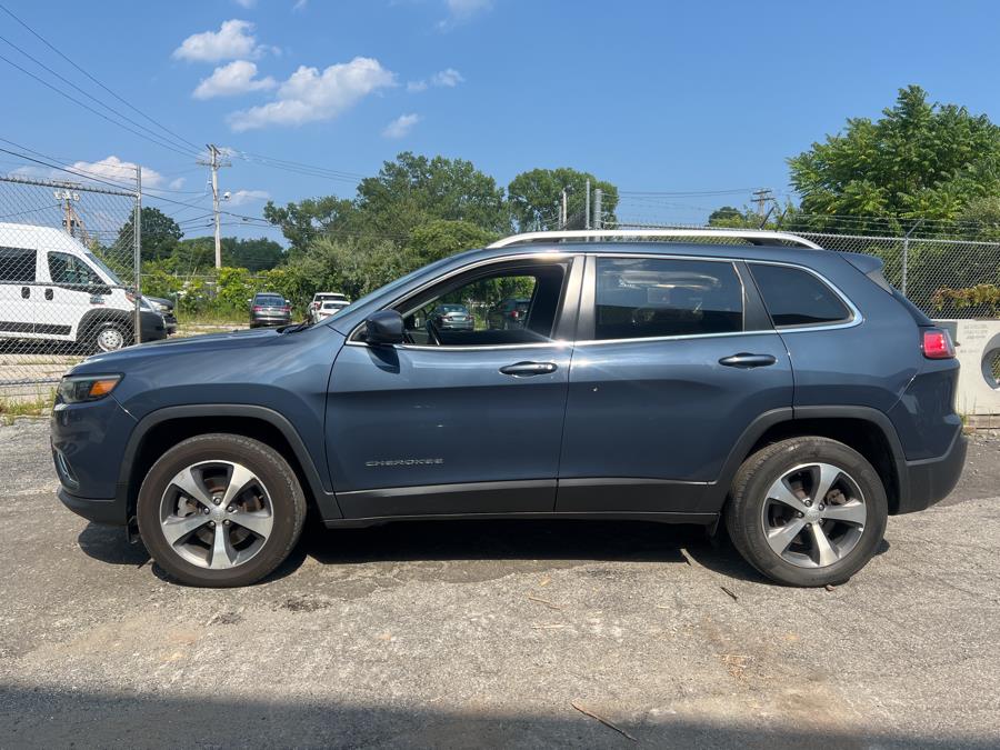 Used 2020 Jeep Cherokee in Milford, Connecticut | Dealertown Auto Wholesalers. Milford, Connecticut