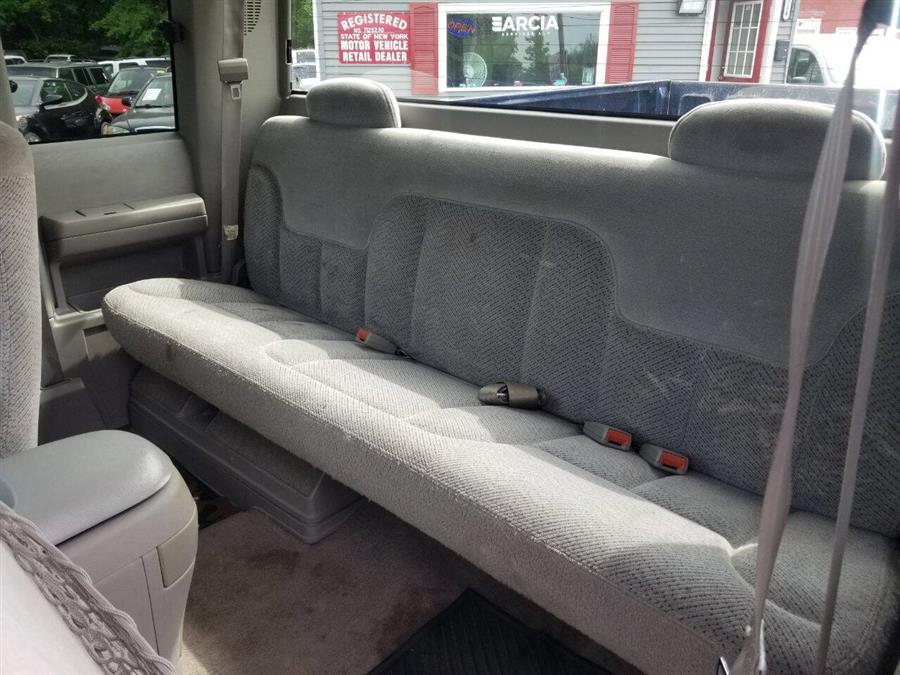 1996 GMC Sierra 1500 SLE 2dr K1500 4WD Extended Cab SB, available for sale in Wolcott, New York | Auto Hunter CNY. Wolcott, New York 1996 GMC Sierra 1500 SLE 2dr K1500 4WD Extended Cab SB, available for sale in Wolcott, New York | Auto Hunter CNY. Wolcott, New York