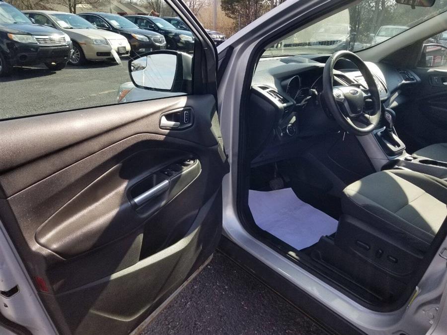 2014 Ford Escape SE AWD 4dr SUV, available for sale in Wolcott, New York | Auto Hunter CNY. Wolcott, New York 2014 Ford Escape SE AWD 4dr SUV, available for sale in Wolcott, New York | Auto Hunter CNY. Wolcott, New York