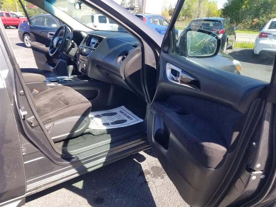 2014 Nissan Pathfinder S 4dr SUV, available for sale in Wolcott, New York | Auto Hunter CNY. Wolcott, New York 2014 Nissan Pathfinder S 4dr SUV, available for sale in Wolcott, New York | Auto Hunter CNY. Wolcott, New York