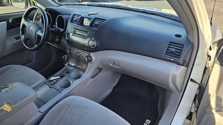 2008 Toyota Highlander Base AWD 4dr SUV, available for sale in Wolcott, New York | Auto Hunter CNY. Wolcott, New York 2008 Toyota Highlander Base AWD 4dr SUV, available for sale in Wolcott, New York | Auto Hunter CNY. Wolcott, New York
