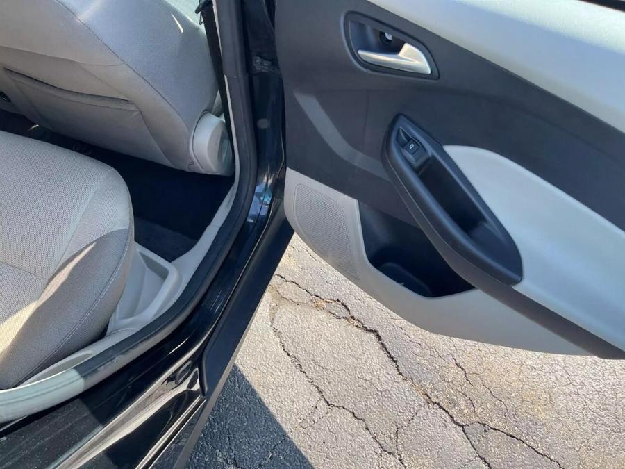 2012 Ford Focus SE Hatchback 4D, available for sale in Wolcott, New York | Auto Hunter CNY. Wolcott, New York 2012 Ford Focus SE Hatchback 4D, available for sale in Wolcott, New York | Auto Hunter CNY. Wolcott, New York