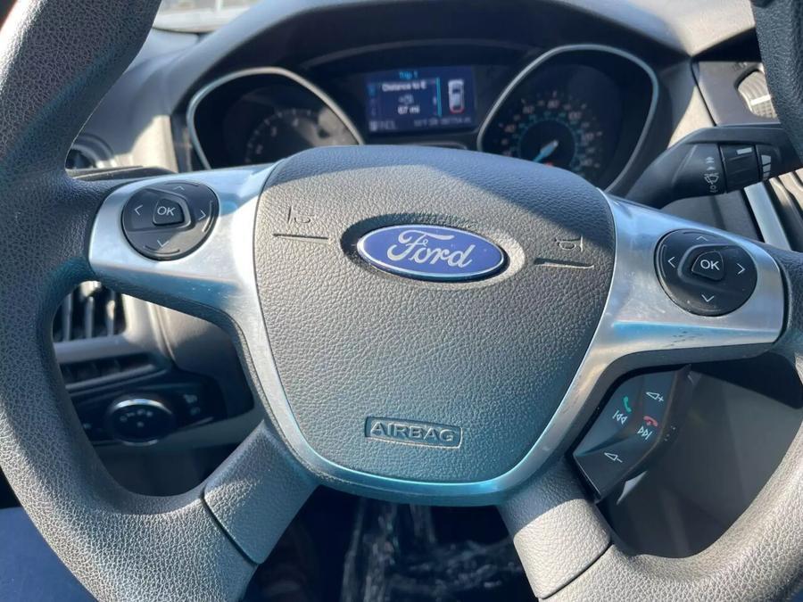2012 Ford Focus SE Hatchback 4D, available for sale in Wolcott, New York | Auto Hunter CNY. Wolcott, New York 2012 Ford Focus SE Hatchback 4D, available for sale in Wolcott, New York | Auto Hunter CNY. Wolcott, New York