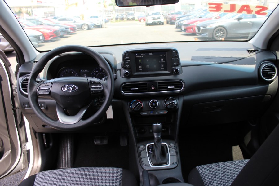 2021 Hyundai Kona SE Auto AWD, available for sale in Irvington, New Jersey | NJ Used Cars Center. Irvington, New Jersey 2021 Hyundai Kona SE Auto AWD, available for sale in Irvington, New Jersey | NJ Used Cars Center. Irvington, New Jersey
