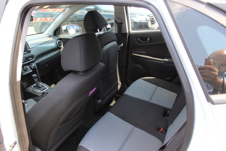 2021 Hyundai Kona SE Auto AWD, available for sale in Irvington, New Jersey | NJ Used Cars Center. Irvington, New Jersey 2021 Hyundai Kona SE Auto AWD, available for sale in Irvington, New Jersey | NJ Used Cars Center. Irvington, New Jersey