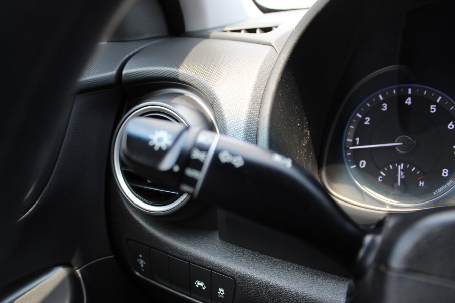 2021 Hyundai Kona SE Auto AWD, available for sale in Irvington, New Jersey | NJ Used Cars Center. Irvington, New Jersey 2021 Hyundai Kona SE Auto AWD, available for sale in Irvington, New Jersey | NJ Used Cars Center. Irvington, New Jersey