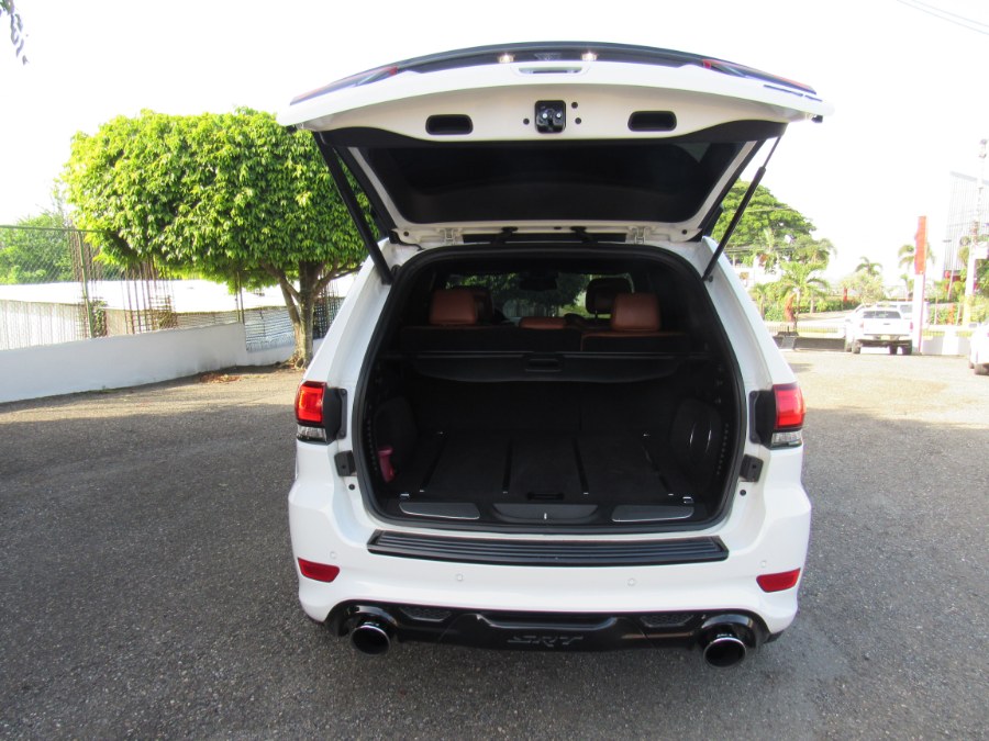 2015 Jeep Grand Cherokee 4WD 4dr SRT, available for sale in San Francisco de Macoris Rd, Dominican Republic | Hilario Auto Import. San Francisco de Macoris Rd, Dominican Republic 2015 Jeep Grand Cherokee 4WD 4dr SRT, available for sale in San Francisco de Macoris Rd, Dominican Republic | Hilario Auto Import. San Francisco de Macoris Rd, Dominican Republic