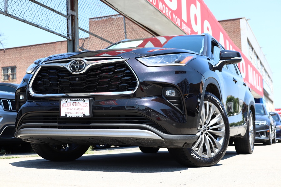 Used 2021 Toyota Highlander in Jamaica, New York | Hillside Auto Mall Inc.. Jamaica, New York