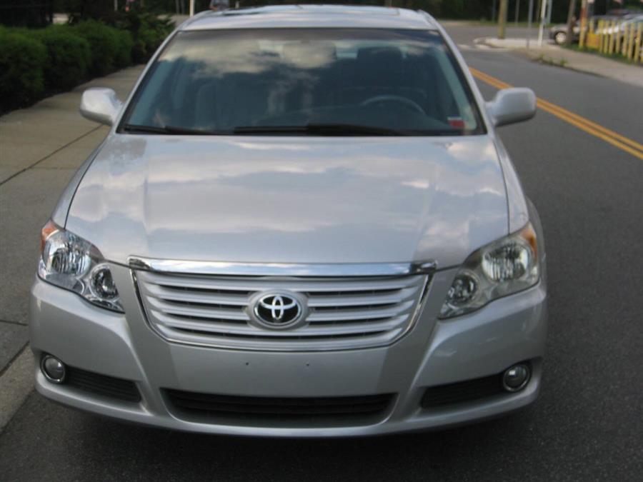 Used 2010 Toyota Avalon in Massapequa, New York | Rite Choice Auto Inc.. Massapequa, New York