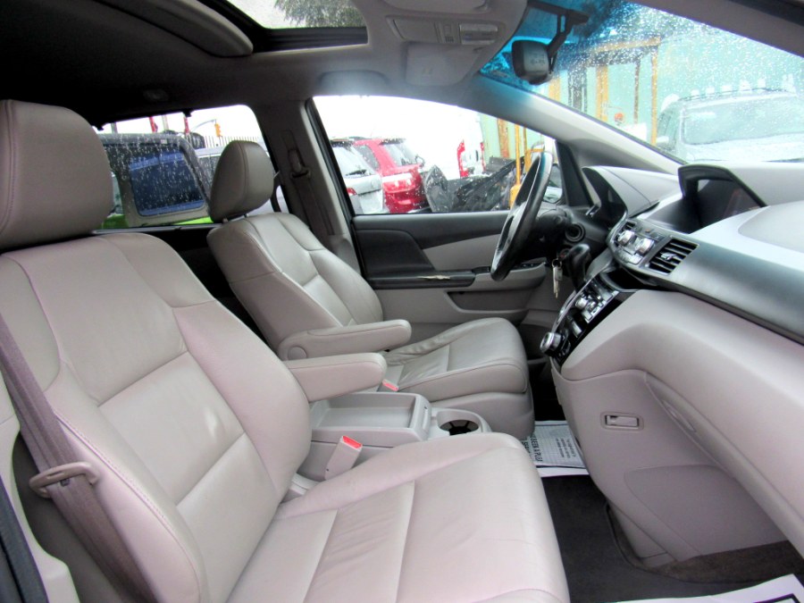2011 Honda Odyssey 5dr EX-L, available for sale in Paterson, New Jersey | MFG Prestige Auto Group. Paterson, New Jersey 2011 Honda Odyssey 5dr EX-L, available for sale in Paterson, New Jersey | MFG Prestige Auto Group. Paterson, New Jersey