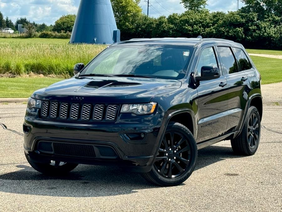 2019 Jeep Grand Cherokee Altitude 4x4, available for sale in Darien, Wisconsin | Geneva Motor Cars. Darien, Wisconsin