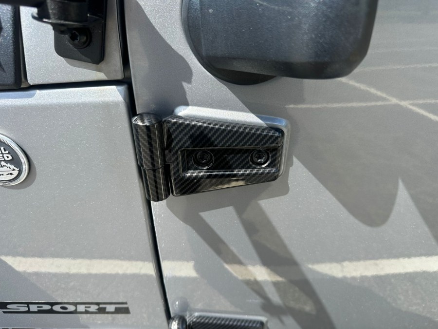 2015 Jeep Wrangler Unlimited 4WD 4dr Sport, available for sale in Lyndhurst, New Jersey | Cars With Deals. Lyndhurst, New Jersey 2015 Jeep Wrangler Unlimited 4WD 4dr Sport, available for sale in Lyndhurst, New Jersey | Cars With Deals. Lyndhurst, New Jersey