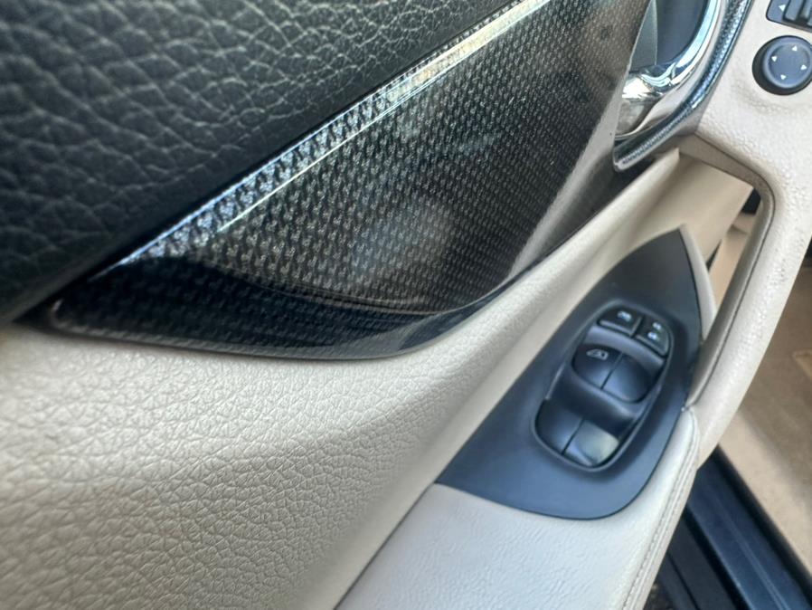 2014 Nissan Rogue AWD 4dr SL, available for sale in Jersey City, New Jersey | Car Valley Group. Jersey City, New Jersey 2014 Nissan Rogue AWD 4dr SL, available for sale in Jersey City, New Jersey | Car Valley Group. Jersey City, New Jersey