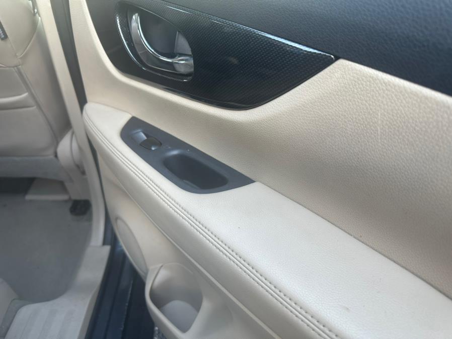 2014 Nissan Rogue AWD 4dr SL, available for sale in Jersey City, New Jersey | Car Valley Group. Jersey City, New Jersey 2014 Nissan Rogue AWD 4dr SL, available for sale in Jersey City, New Jersey | Car Valley Group. Jersey City, New Jersey