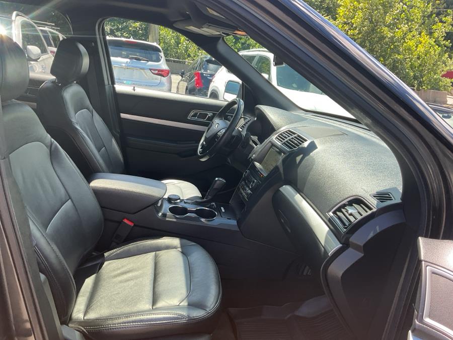2017 Ford Explorer XLT 4WD, available for sale in Waterbury, Connecticut | Jim Juliani Motors. Waterbury, Connecticut 2017 Ford Explorer XLT 4WD, available for sale in Waterbury, Connecticut | Jim Juliani Motors. Waterbury, Connecticut