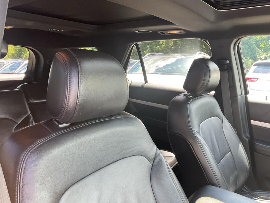 2017 Ford Explorer XLT 4WD, available for sale in Waterbury, Connecticut | Jim Juliani Motors. Waterbury, Connecticut 2017 Ford Explorer XLT 4WD, available for sale in Waterbury, Connecticut | Jim Juliani Motors. Waterbury, Connecticut