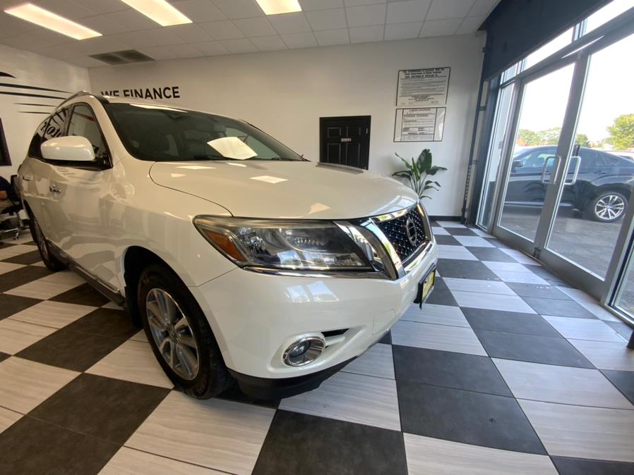 2015 Nissan Pathfinder 4WD 4dr S, available for sale in Hartford, Connecticut | Franklin Motors Auto Sales LLC. Hartford, Connecticut