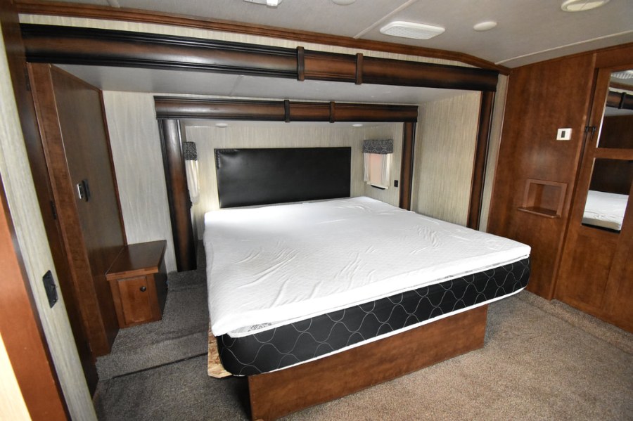 2018 Heartland BIG COUNTRY 3560 SS, available for sale in Wolcott, New York | Auto Hunter CNY. Wolcott, New York 2018 Heartland BIG COUNTRY 3560 SS, available for sale in Wolcott, New York | Auto Hunter CNY. Wolcott, New York