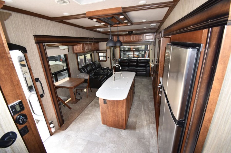2018 Heartland BIG COUNTRY 3560 SS, available for sale in Wolcott, New York | Auto Hunter CNY. Wolcott, New York 2018 Heartland BIG COUNTRY 3560 SS, available for sale in Wolcott, New York | Auto Hunter CNY. Wolcott, New York