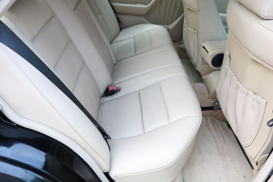 1995 Mercedes-Benz E Class 4dr Sedan 3.2L, available for sale in Bristol, Connecticut | Dealmax Motors LLC. Bristol, Connecticut 1995 Mercedes-Benz E Class 4dr Sedan 3.2L, available for sale in Bristol, Connecticut | Dealmax Motors LLC. Bristol, Connecticut