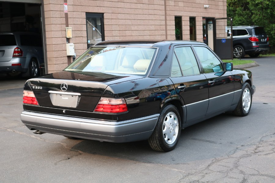 1995 Mercedes-Benz E Class 4dr Sedan 3.2L, available for sale in Bristol, Connecticut | Dealmax Motors LLC. Bristol, Connecticut 1995 Mercedes-Benz E Class 4dr Sedan 3.2L, available for sale in Bristol, Connecticut | Dealmax Motors LLC. Bristol, Connecticut
