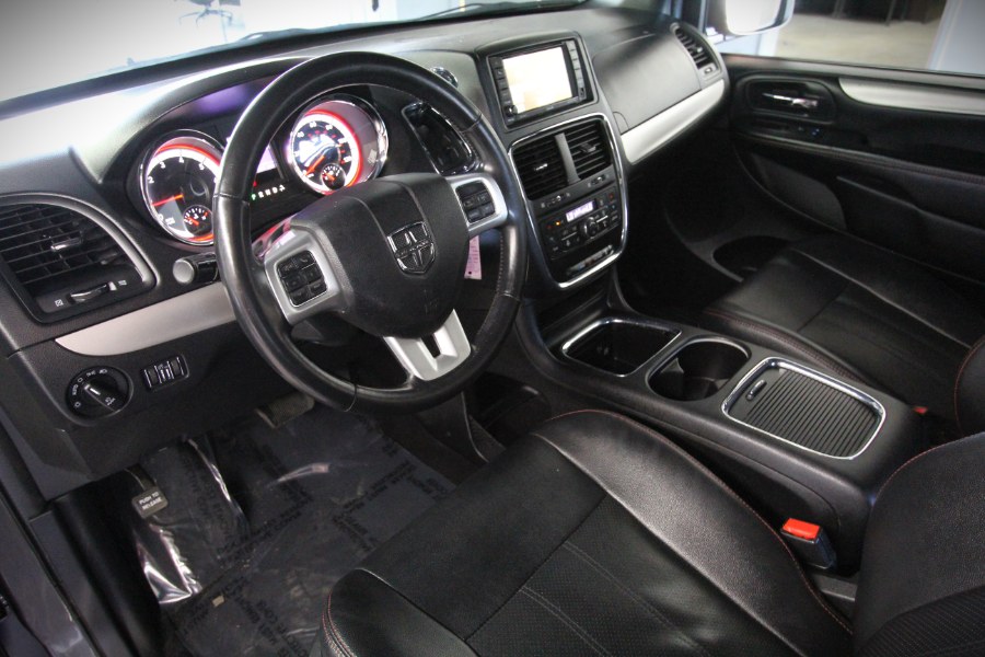 2016 Dodge Grand Caravan 4dr Wgn R/T, available for sale in Garden Grove, California | U Save Auto Auction. Garden Grove, California 2016 Dodge Grand Caravan 4dr Wgn R/T, available for sale in Garden Grove, California | U Save Auto Auction. Garden Grove, California
