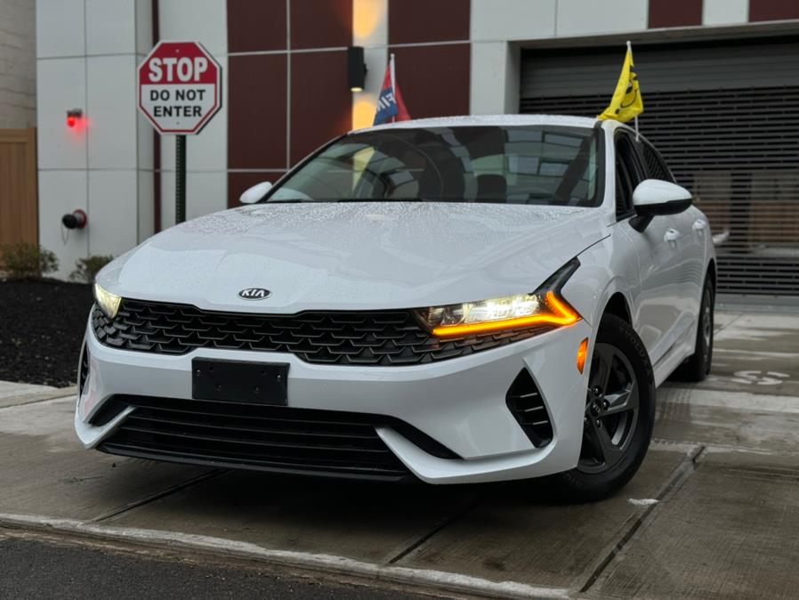 Used 2021 Kia K5 in Irvington, New Jersey | Elis Motors Corp. Irvington, New Jersey