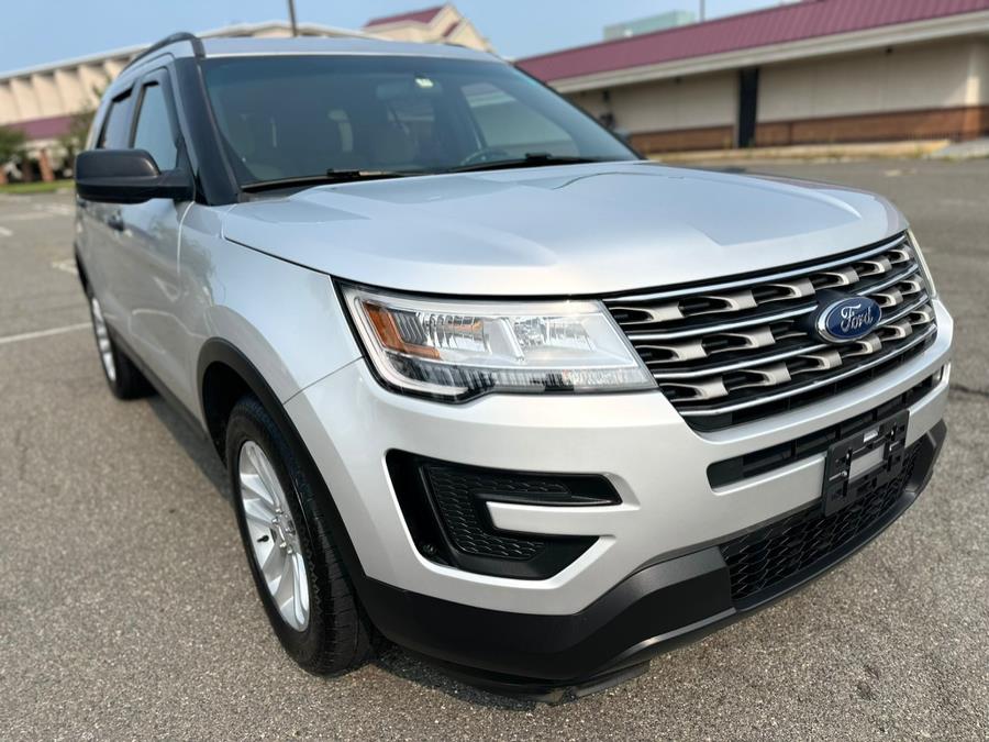 Used 2016 Ford Explorer in Lynn, Massachusetts | Kintall Motors. Lynn, Massachusetts