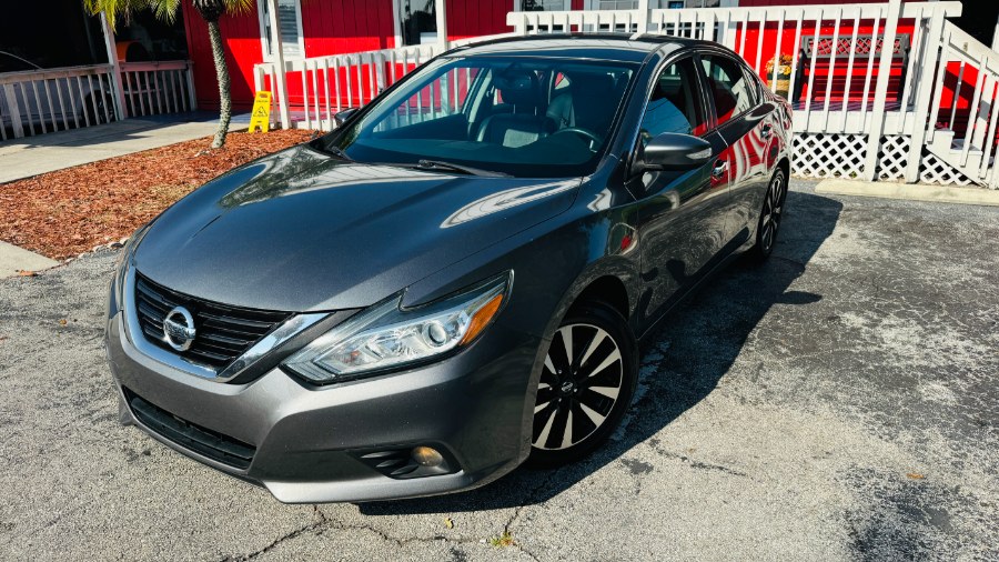 Used 2018 Nissan Altima in Altamonte Springs, Florida | CarX Club Corporation. Altamonte Springs, Florida