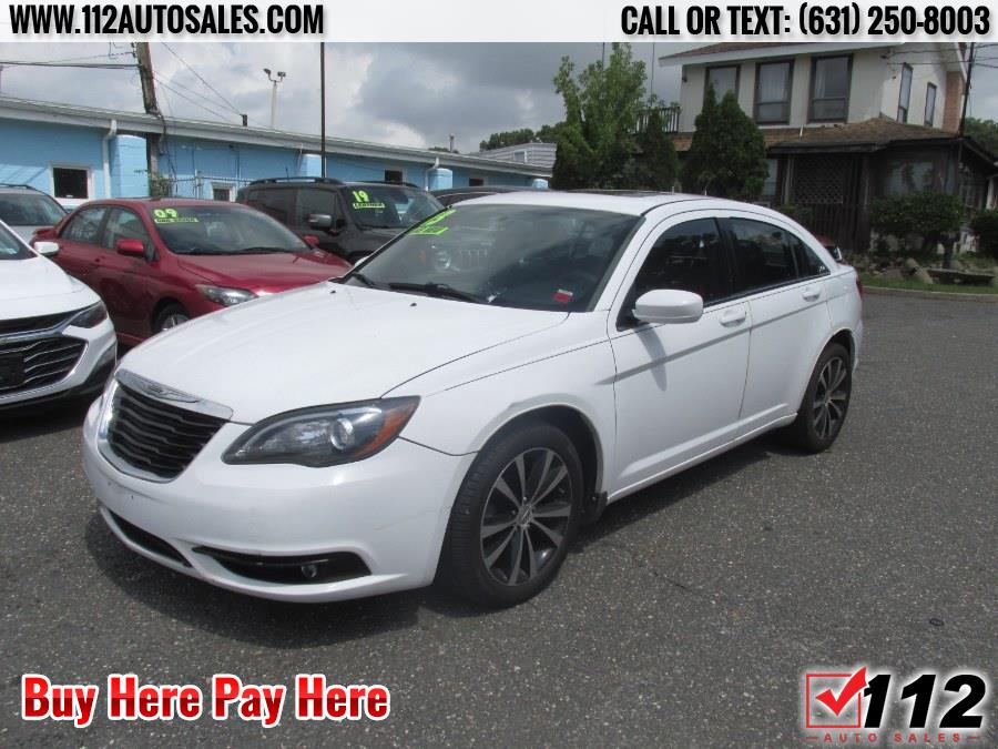 Used 2013 Chrysler 200 in Patchogue, New York | 112 Auto Sales. Patchogue, New York