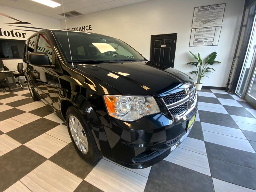 Used 2016 Dodge Grand Caravan in Hartford, Connecticut | Franklin Motors Auto Sales LLC. Hartford, Connecticut