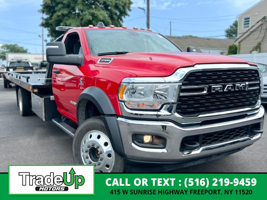 2024 RAM Ram 5500 Chassis Cab SLT photo 3