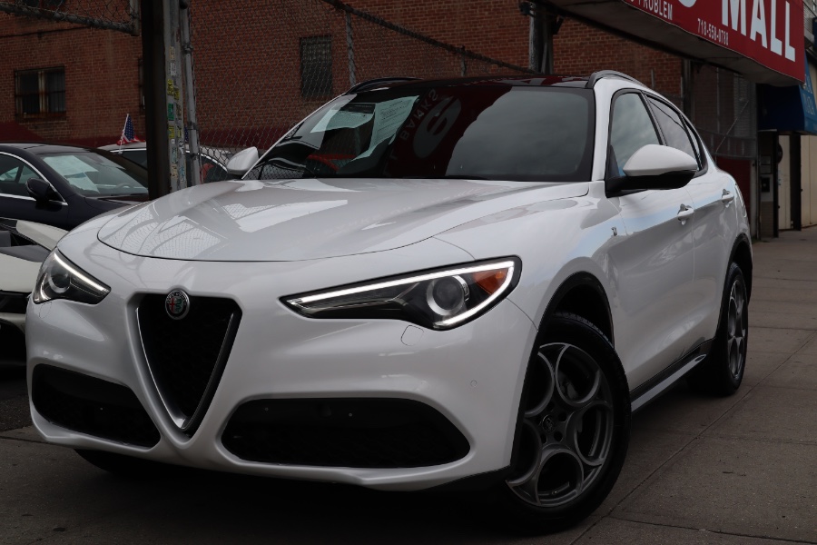 Used 2022 Alfa Romeo Stelvio in Jamaica, New York | Hillside Auto Mall Inc.. Jamaica, New York