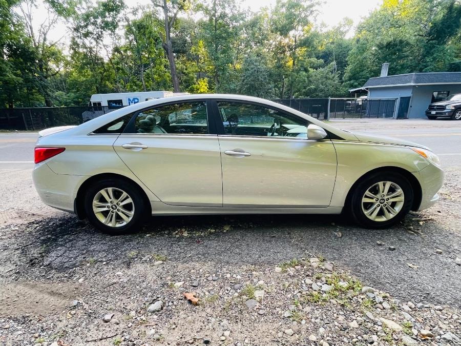 2013 Hyundai Sonata 4dr Sdn 2.4L Auto GLS PZEV *Ltd Avail*, available for sale in Bloomingdale, New Jersey | Bloomingdale Auto Group. Bloomingdale, New Jersey 2013 Hyundai Sonata 4dr Sdn 2.4L Auto GLS PZEV *Ltd Avail*, available for sale in Bloomingdale, New Jersey | Bloomingdale Auto Group. Bloomingdale, New Jersey