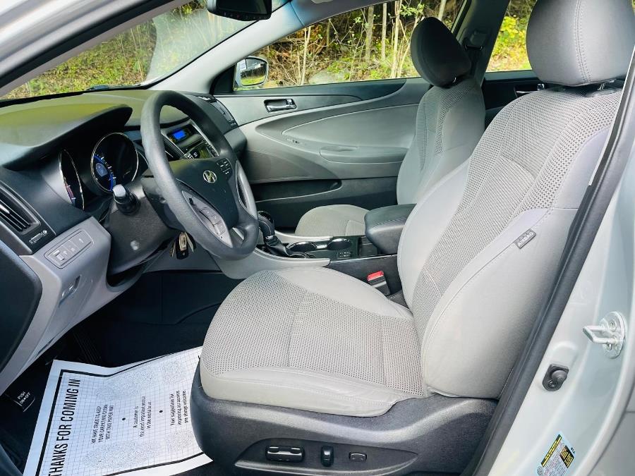 2013 Hyundai Sonata 4dr Sdn 2.4L Auto GLS PZEV *Ltd Avail*, available for sale in Bloomingdale, New Jersey | Bloomingdale Auto Group. Bloomingdale, New Jersey 2013 Hyundai Sonata 4dr Sdn 2.4L Auto GLS PZEV *Ltd Avail*, available for sale in Bloomingdale, New Jersey | Bloomingdale Auto Group. Bloomingdale, New Jersey