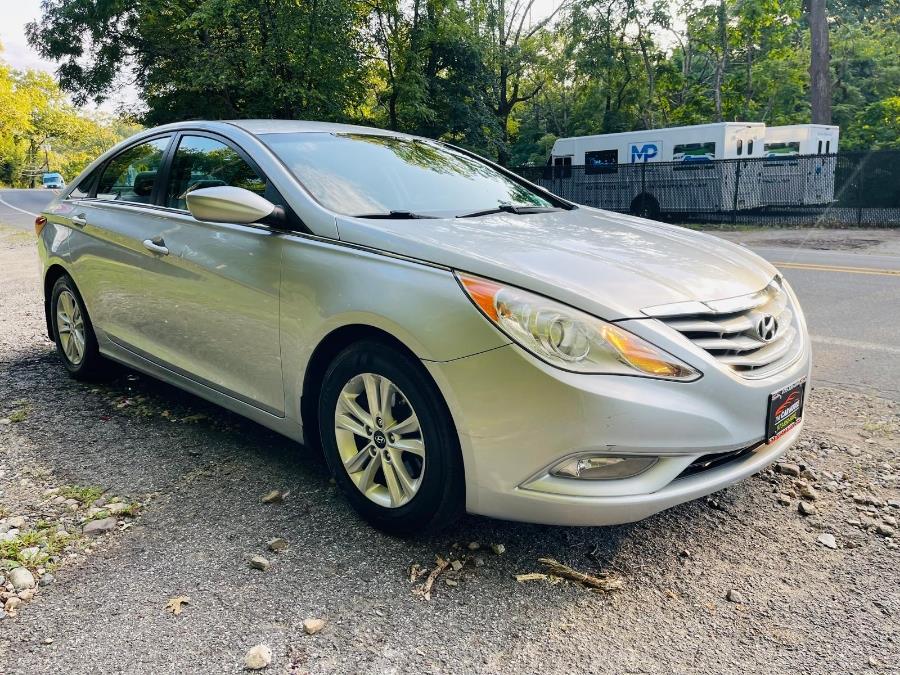2013 Hyundai Sonata 4dr Sdn 2.4L Auto GLS PZEV *Ltd Avail*, available for sale in Bloomingdale, New Jersey | Bloomingdale Auto Group. Bloomingdale, New Jersey 2013 Hyundai Sonata 4dr Sdn 2.4L Auto GLS PZEV *Ltd Avail*, available for sale in Bloomingdale, New Jersey | Bloomingdale Auto Group. Bloomingdale, New Jersey