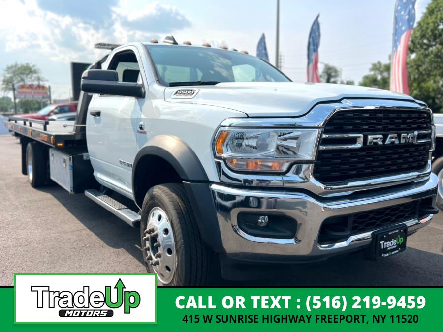 2022 RAM Ram 5500 Chassis Cab SLT photo 1