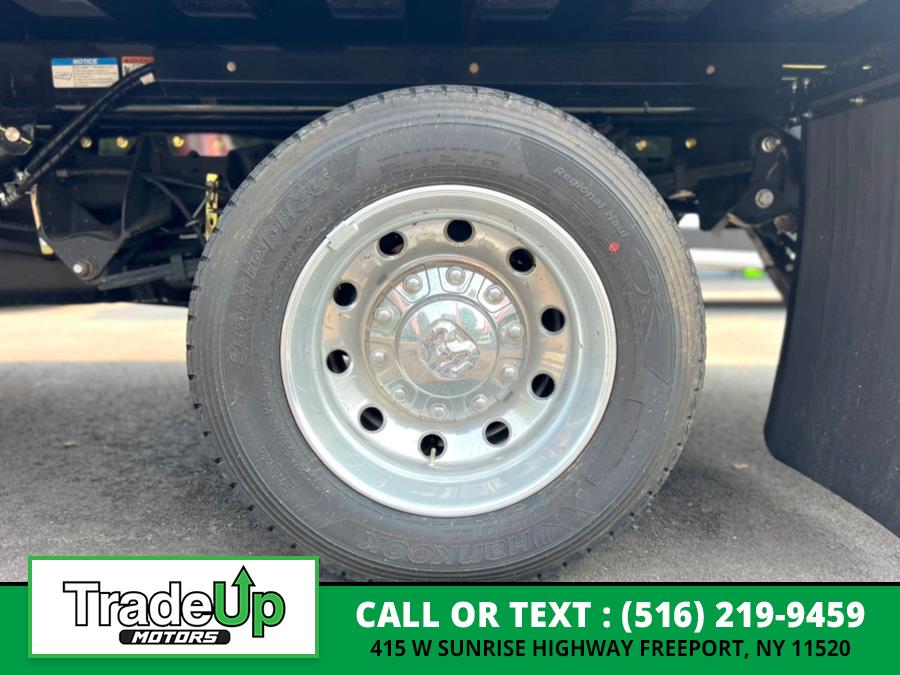 2022 RAM Ram 5500 Chassis Cab SLT photo 24