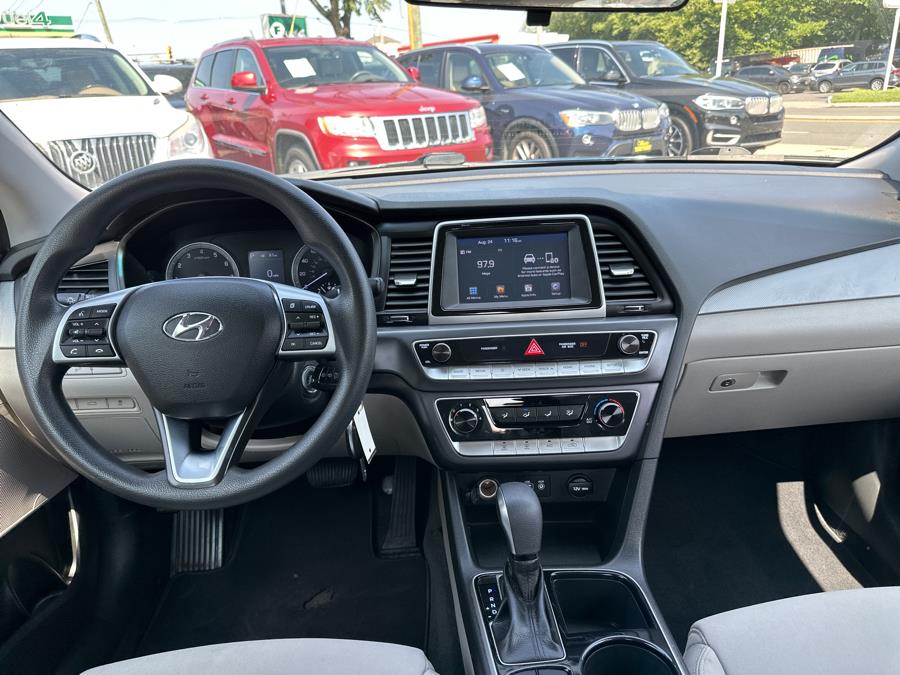 2019 Hyundai Sonata SE 2.4L, available for sale in Little Ferry, New Jersey | Victoria Preowned Autos Inc. Little Ferry, New Jersey 2019 Hyundai Sonata SE 2.4L, available for sale in Little Ferry, New Jersey | Victoria Preowned Autos Inc. Little Ferry, New Jersey