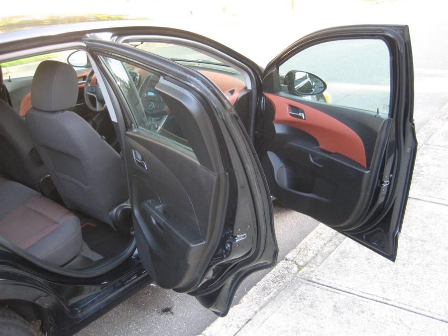 2013 Chevrolet Sonic LT Auto 4dr Hatchback, available for sale in Massapequa, New York | Rite Choice Auto Inc.. Massapequa, New York 2013 Chevrolet Sonic LT Auto 4dr Hatchback, available for sale in Massapequa, New York | Rite Choice Auto Inc.. Massapequa, New York